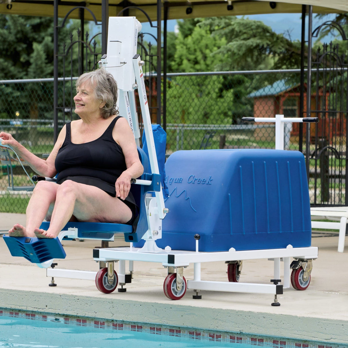 Aqua Creek The Mighty Voyager Portable Pool Lift