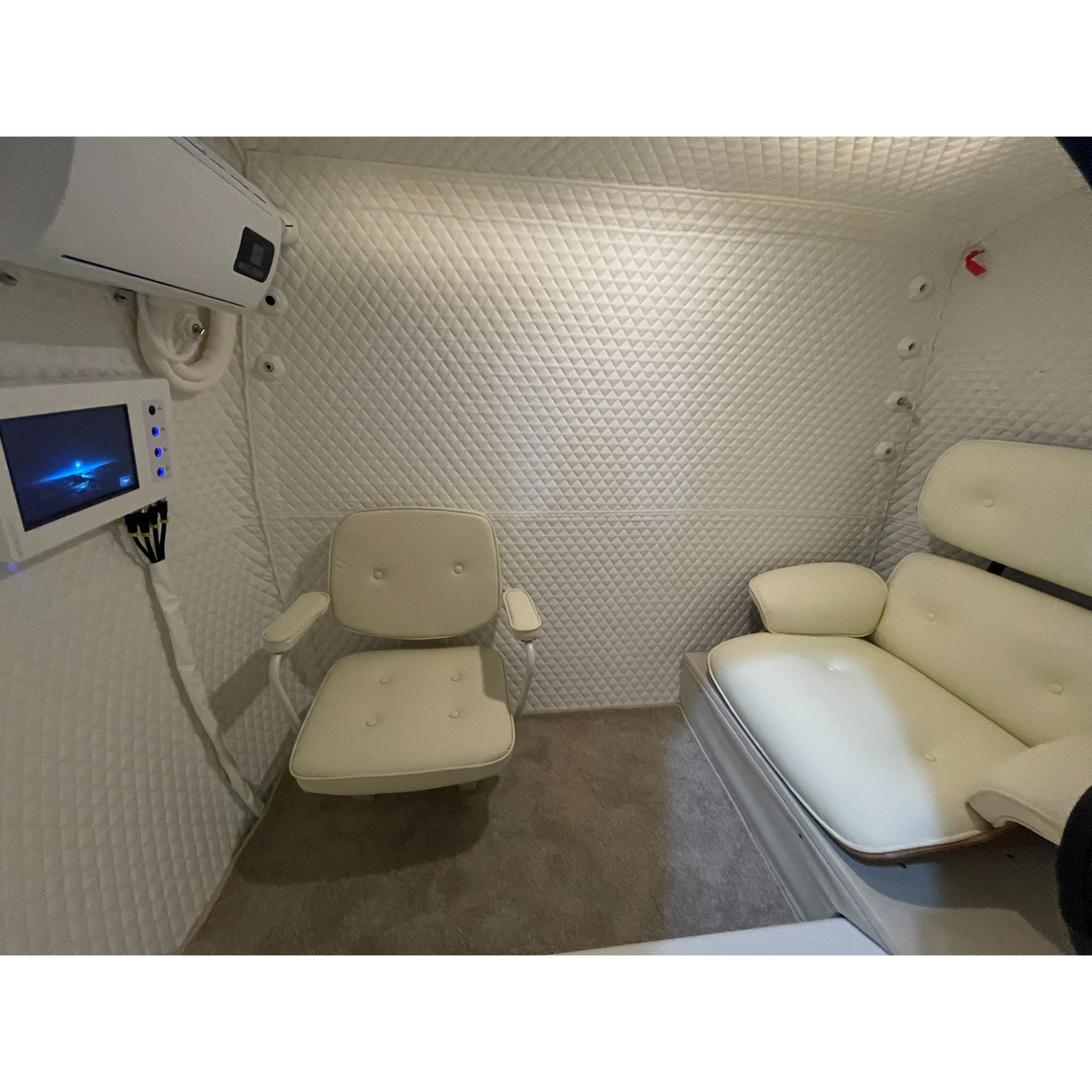Macy-Pan Hyperbaric Oxygen Therapy Chamber Hard Type - HE5000 Mini