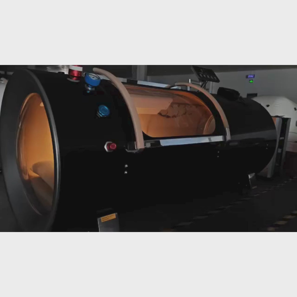 OXYREVO Quest36 1.5 to 2.0 ATA Hard Hyperbaric Chamber