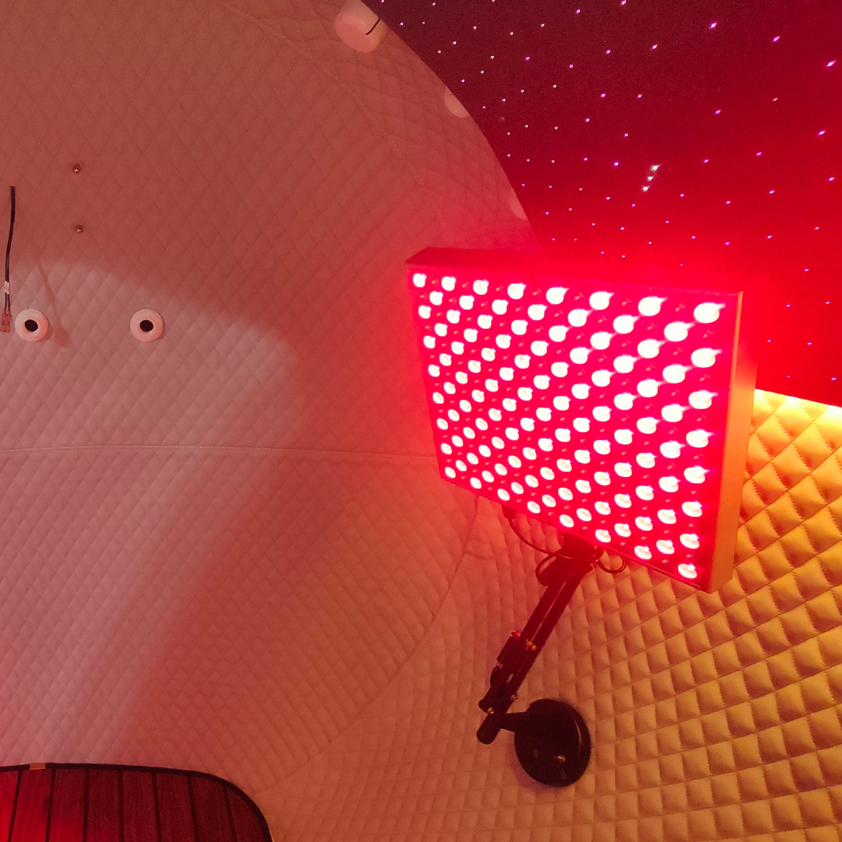 Red Light Panel – Morelli Medical